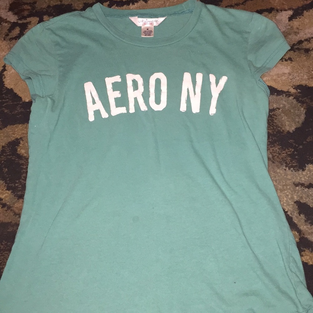 Aeropostale’s junior tee